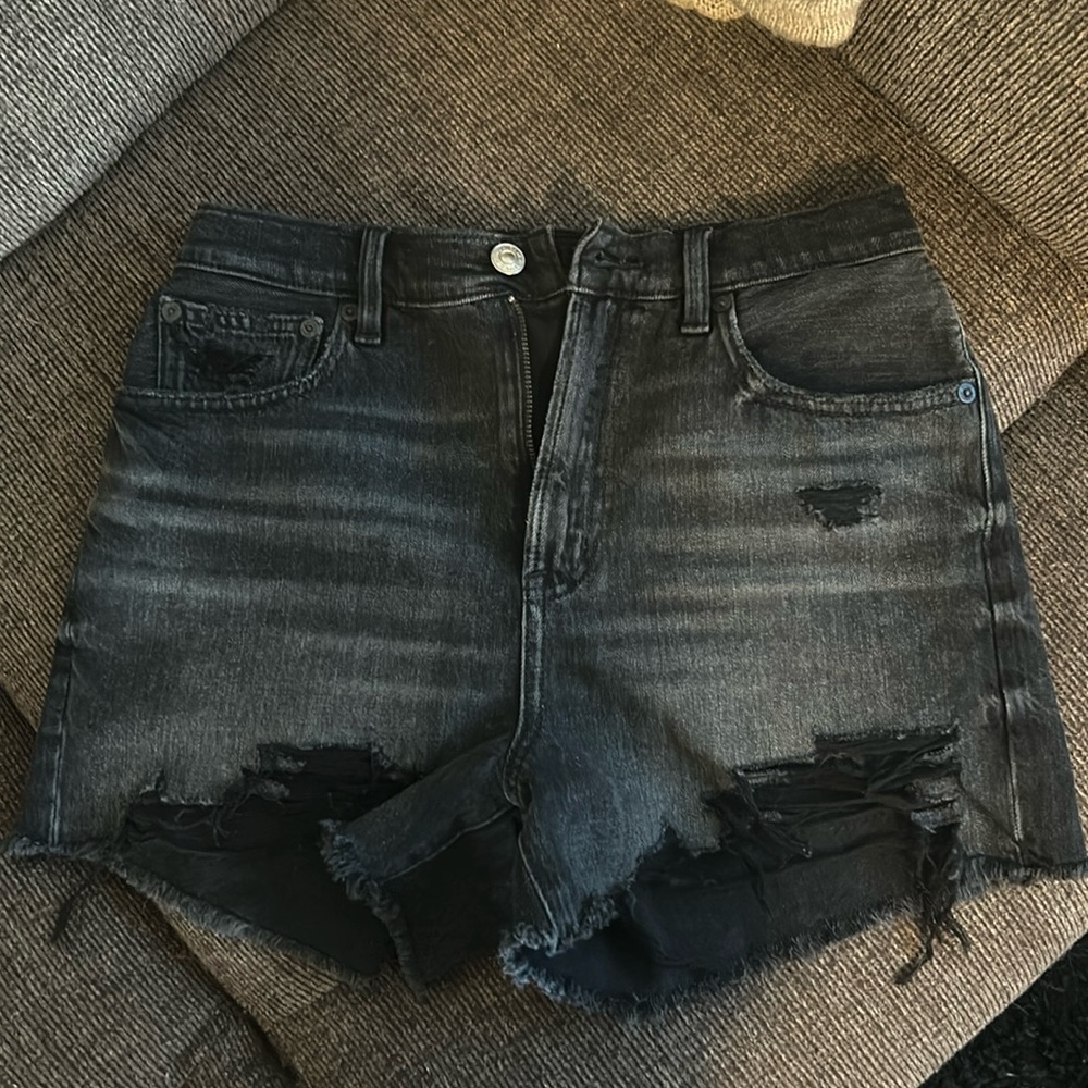 Size 2 American Eagle shorts brand new!